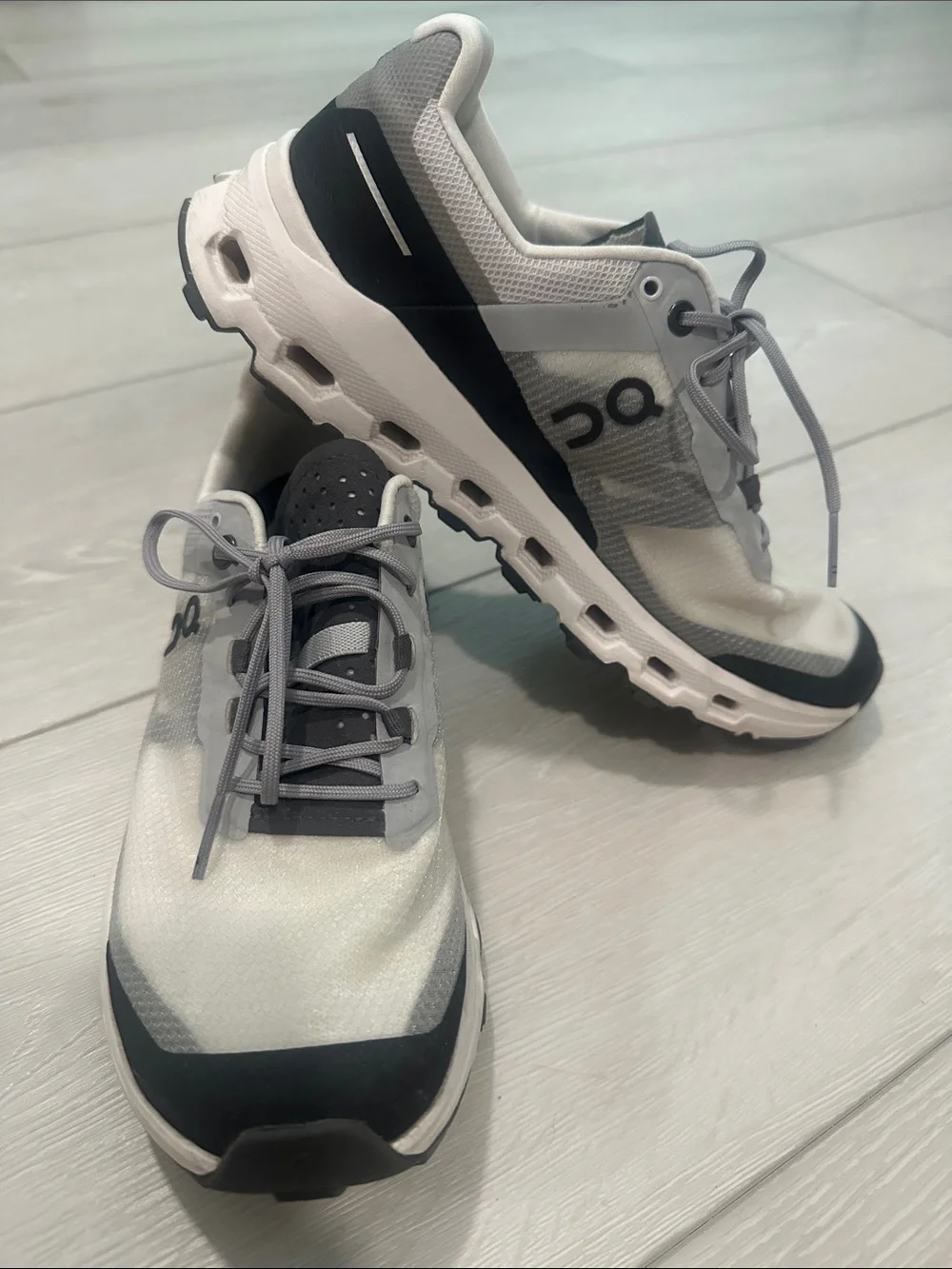 On-Brand Women’s  Gray and White Running Shoes